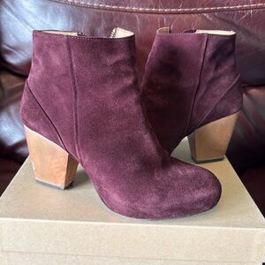 Whyred Ayn Burgundy Suede Ankle Boots with chunky wood heel size 38EU women